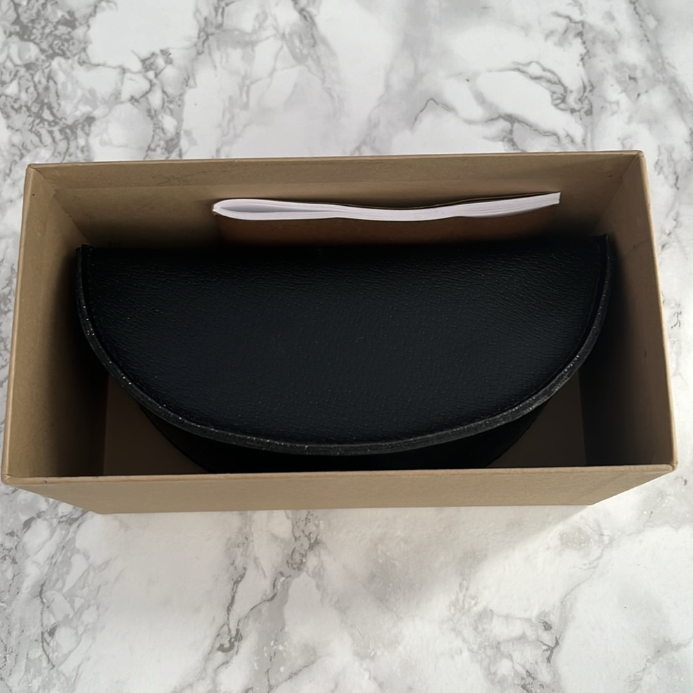 Burberry Sunglasses - Picture 8 of 10